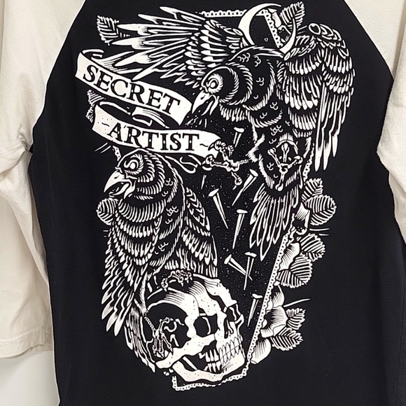Secret Artist Collective 3/4 Sleeve T-Shirt Size S - Picture 2 of 8